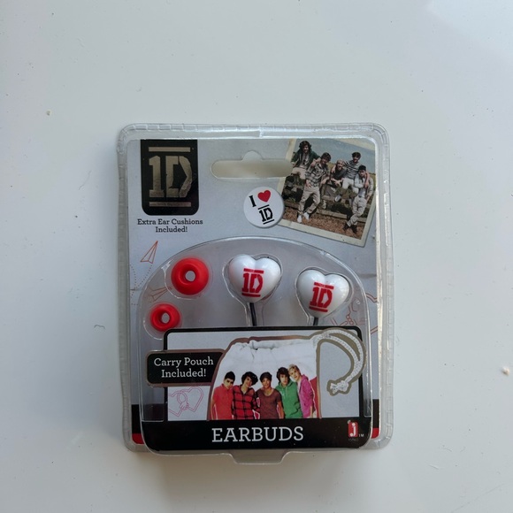 Vintage One Direction Earbuds - Picture 1 of 2